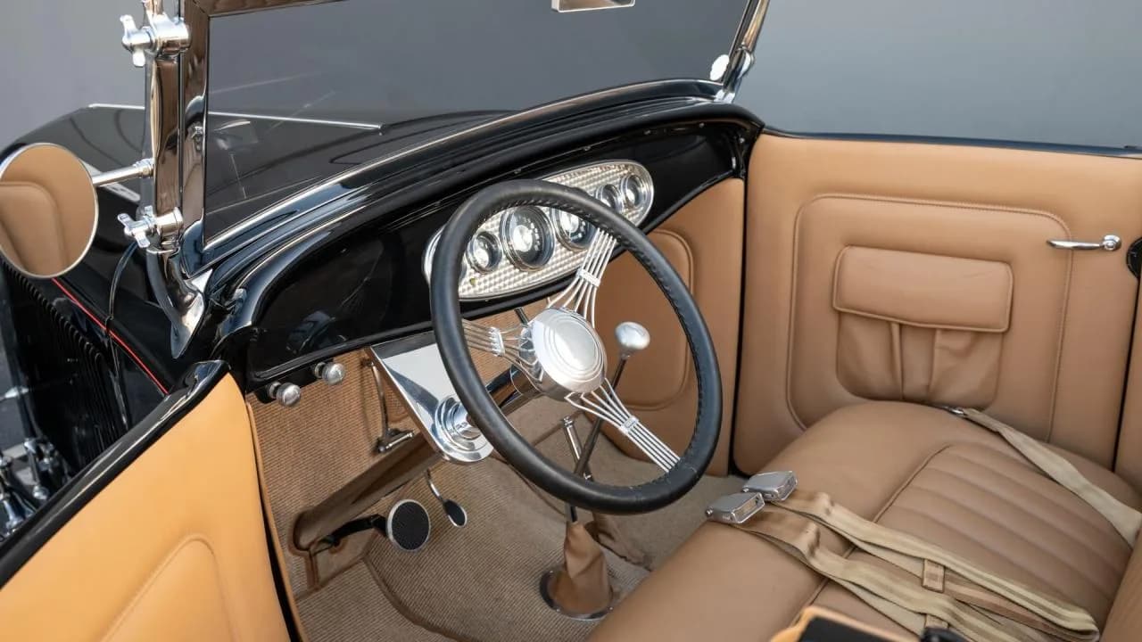 1932 Ford Hot Rod "High-Boy" Roadster - Thumbnail 7