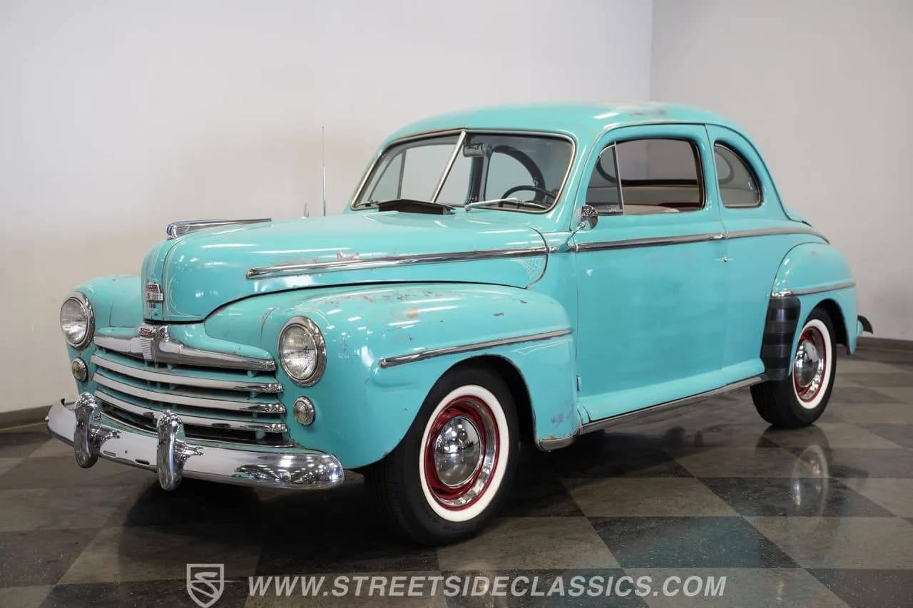 1948 Ford Deluxe Coupe - Thumbnail 6
