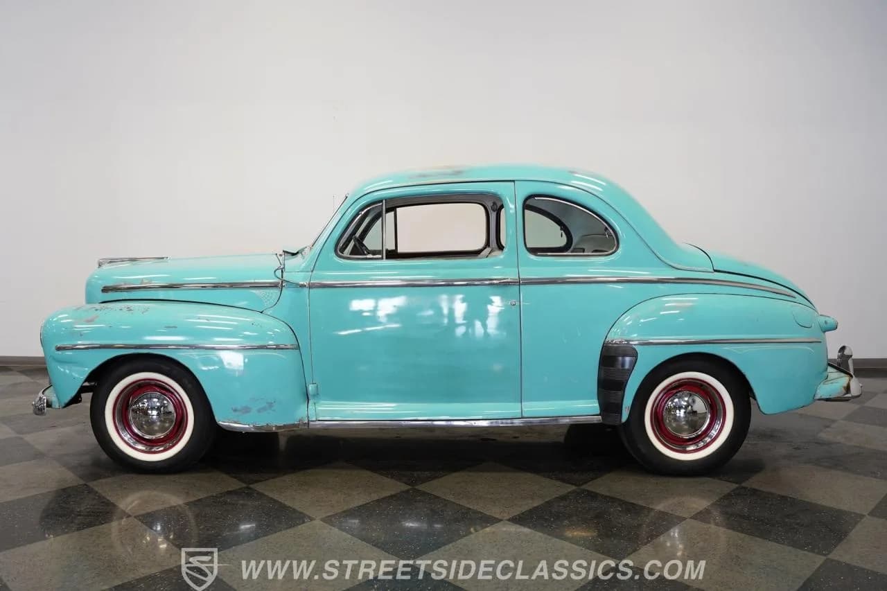1948 Ford Deluxe Coupe - Thumbnail 8