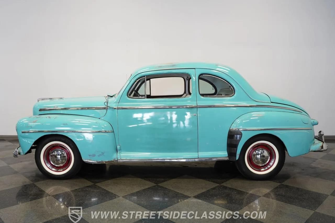 1948 Ford Deluxe Coupe - Thumbnail 2