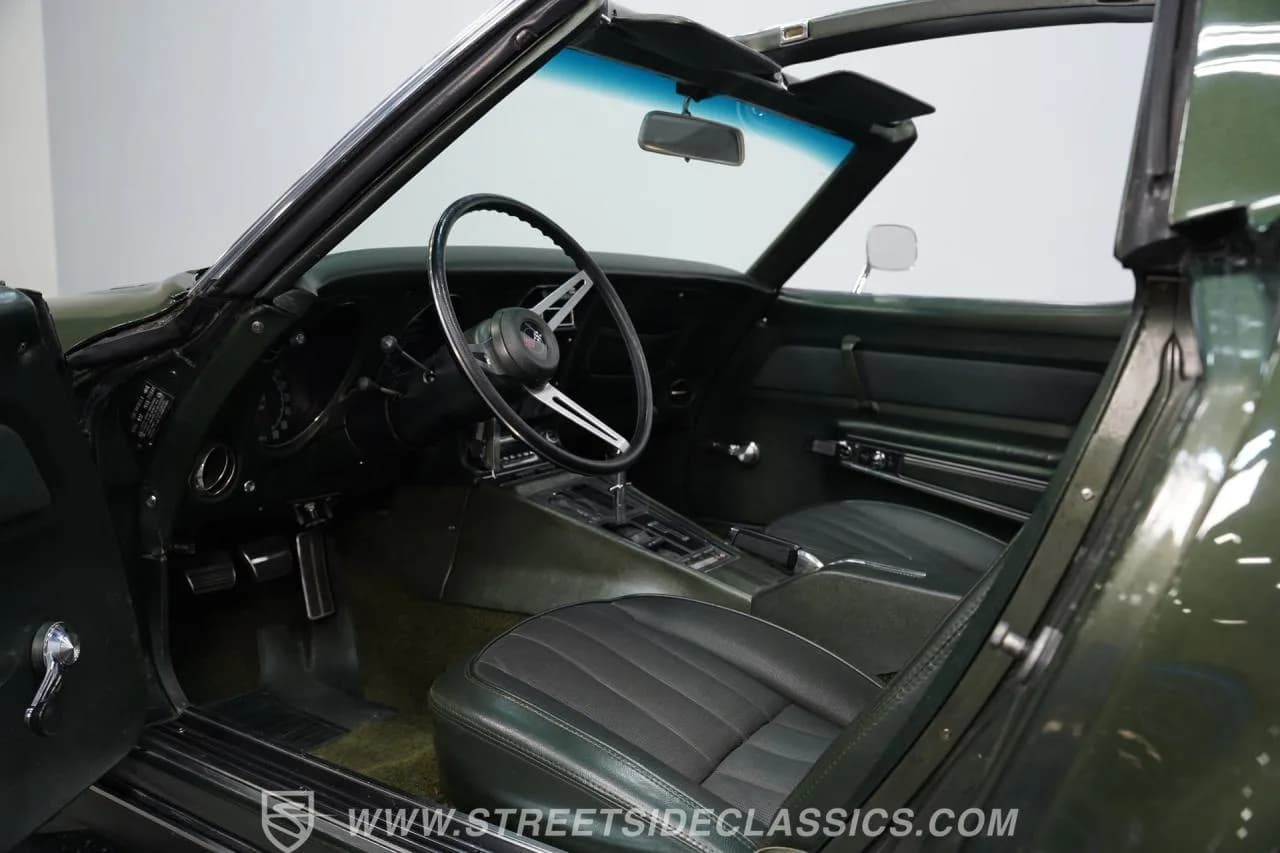 1969 Chevrolet Corvette - Thumbnail 4