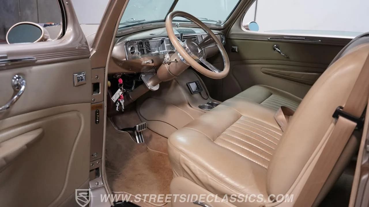 1948 Plymouth Deluxe - Thumbnail 4