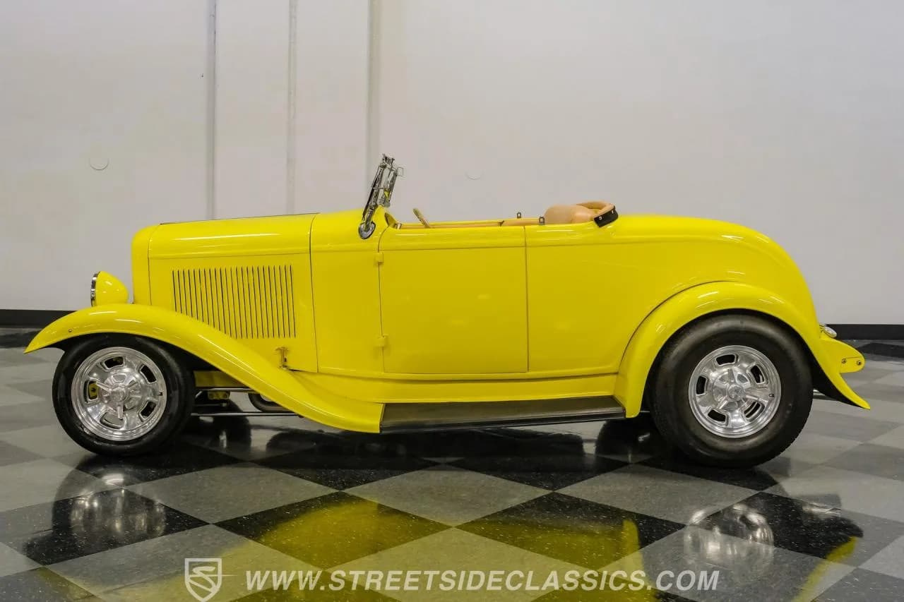 1932 Ford Roadster Streetrod - Thumbnail 6