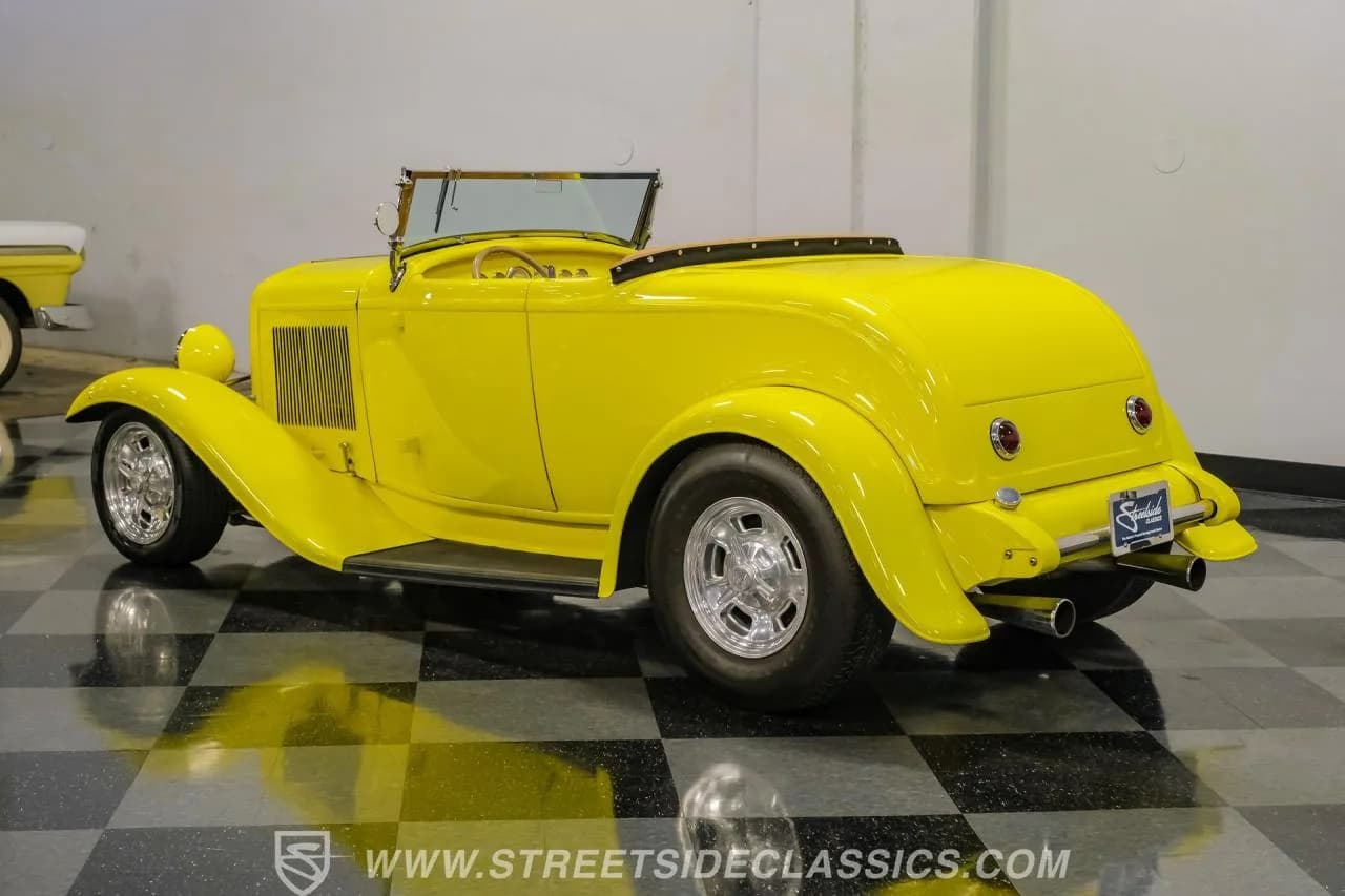 1932 Ford Roadster Streetrod - Thumbnail 7
