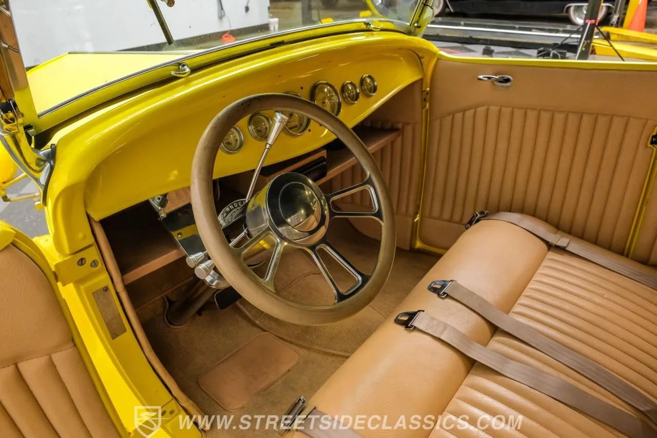 1932 Ford Roadster Streetrod - Thumbnail 3