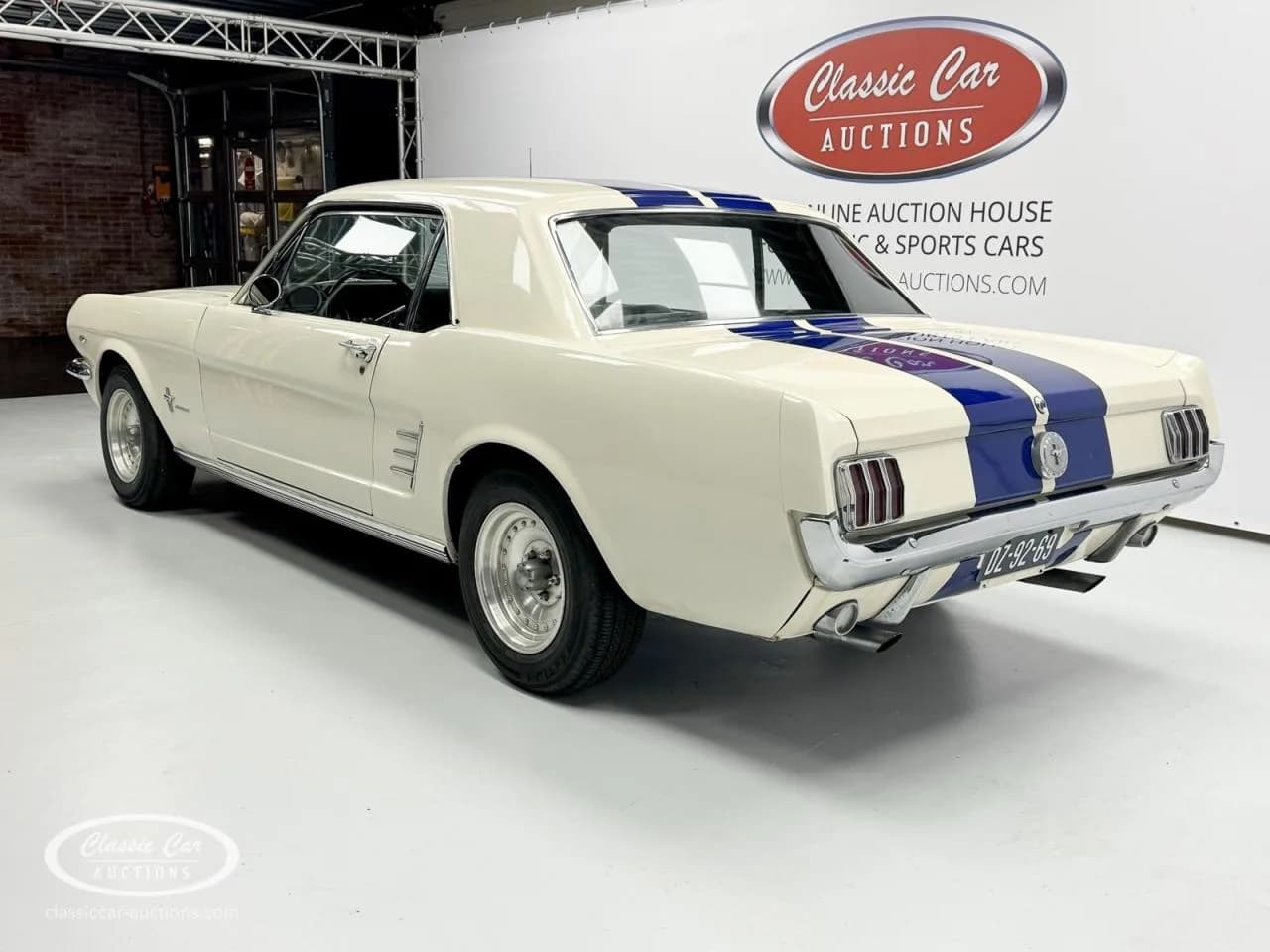 1966 Ford Mustang - Thumbnail 6