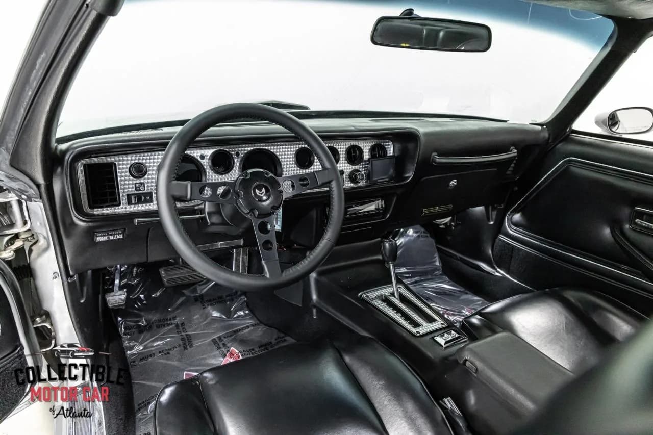 1981 Pontiac Trans Am Restomod - Thumbnail 3