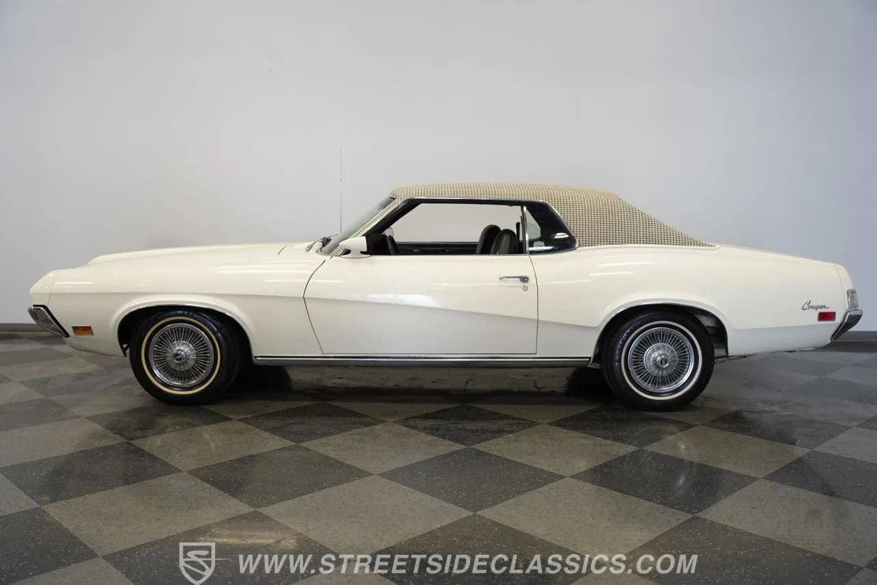 1970 Mercury Cougar XR7 - Thumbnail 7
