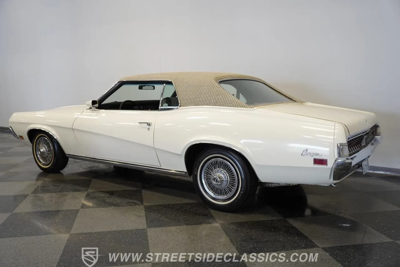 1970 Mercury Cougar XR7 - Thumbnail 8