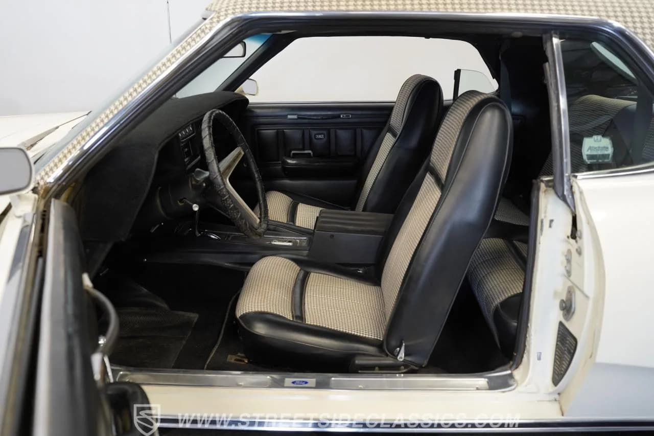 1970 Mercury Cougar XR7 - Thumbnail 3