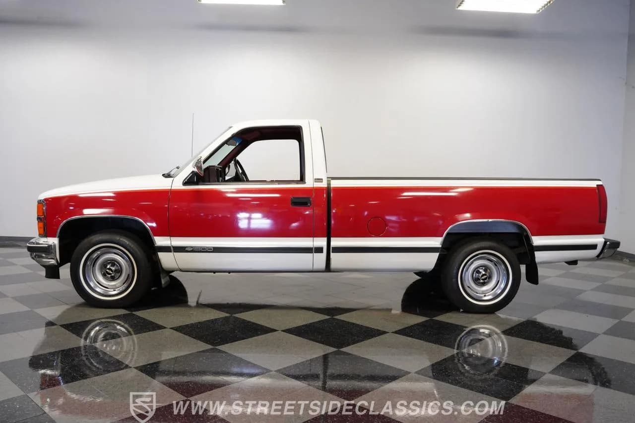 1991 Chevrolet C1500 - Thumbnail 7