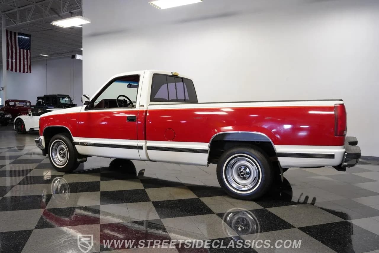 1991 Chevrolet C1500 - Thumbnail 8