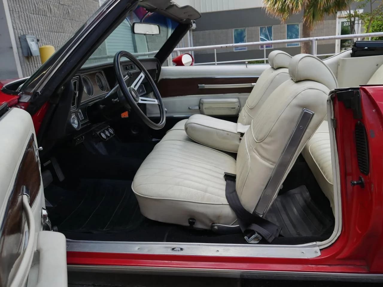 1972 Oldsmobile Cutlass Supreme Convertible - Thumbnail 6