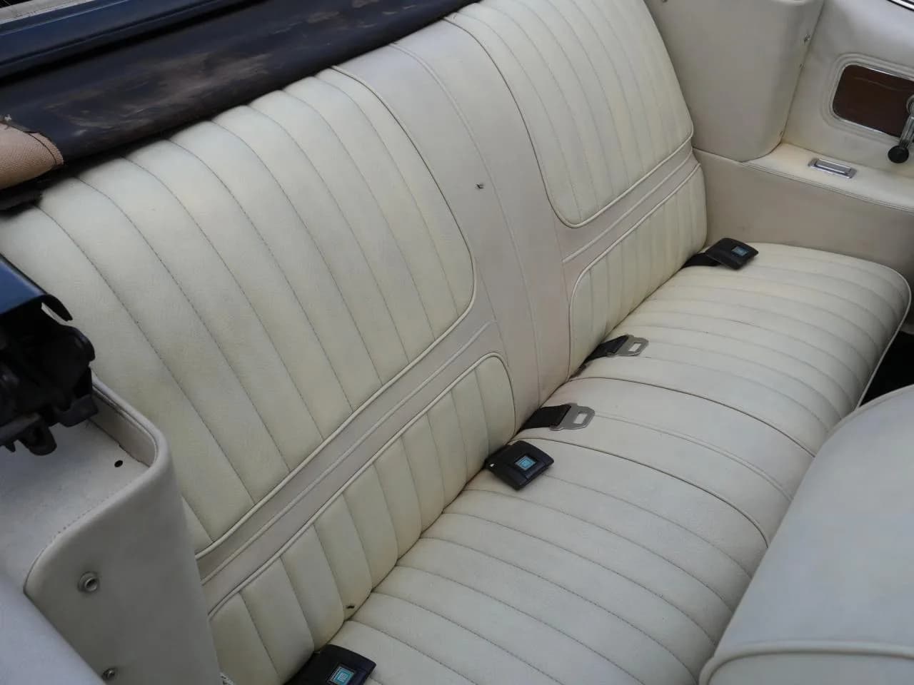 1972 Oldsmobile Cutlass Supreme Convertible - Thumbnail 8