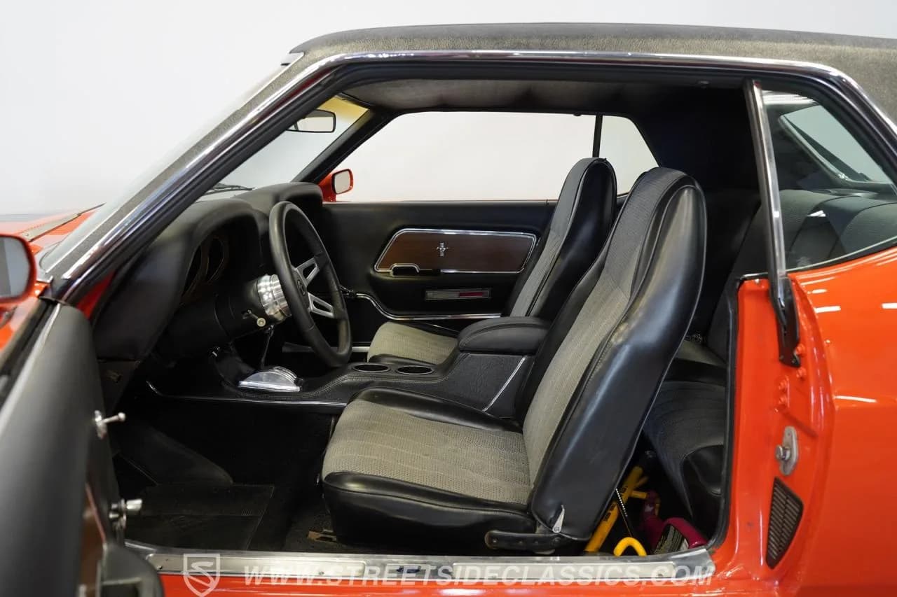 1970 Ford Mustang - Thumbnail 3