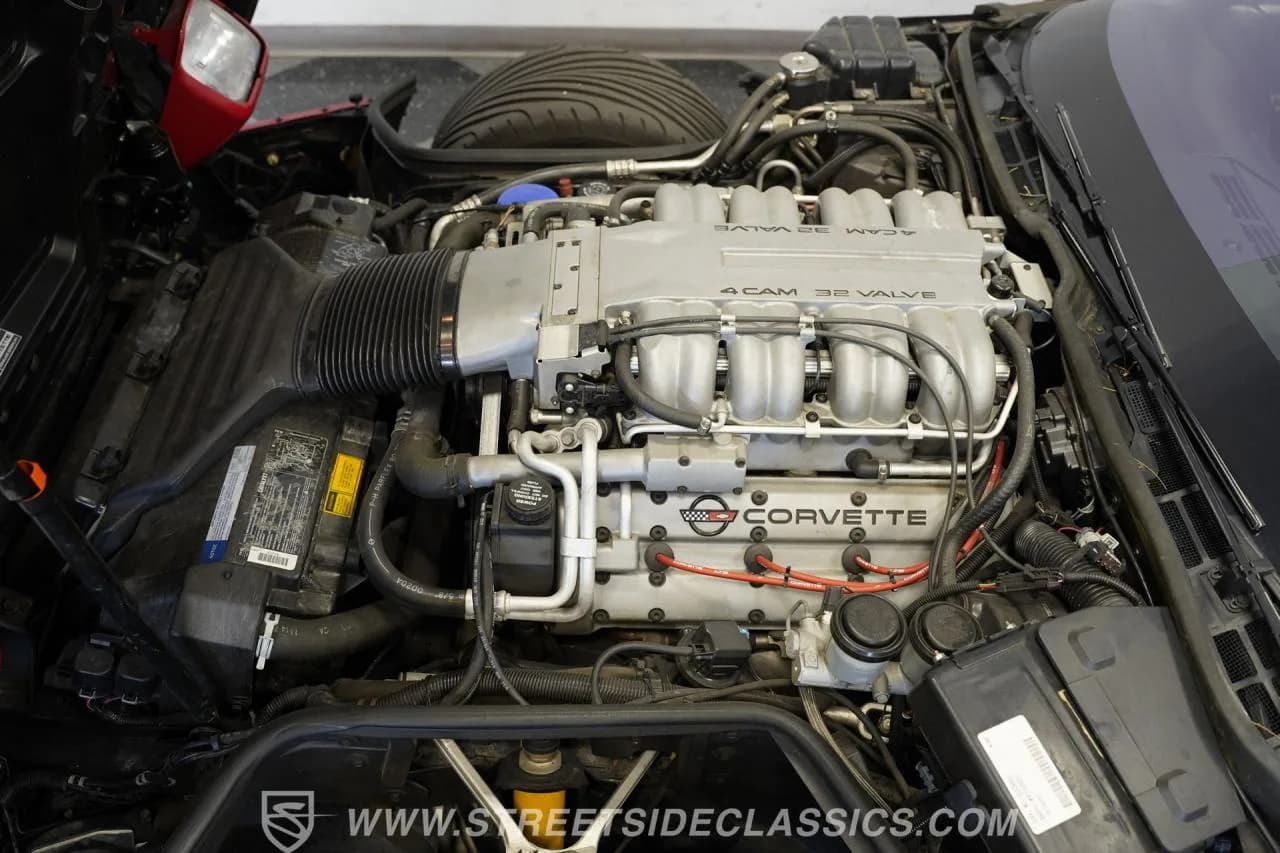 1990 Chevrolet Corvette ZR1 - Thumbnail 4