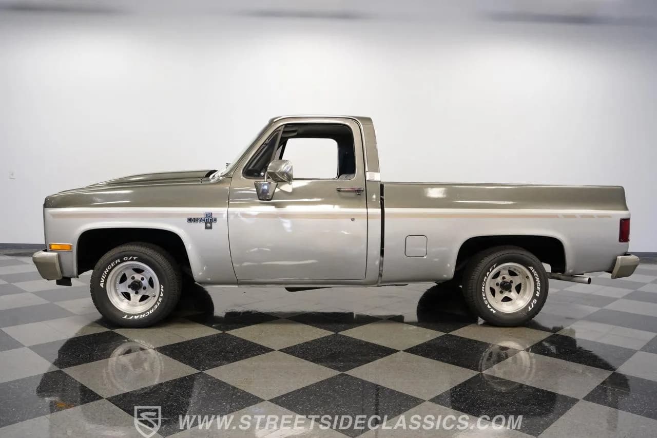 1981 Chevrolet C10 - Thumbnail 8