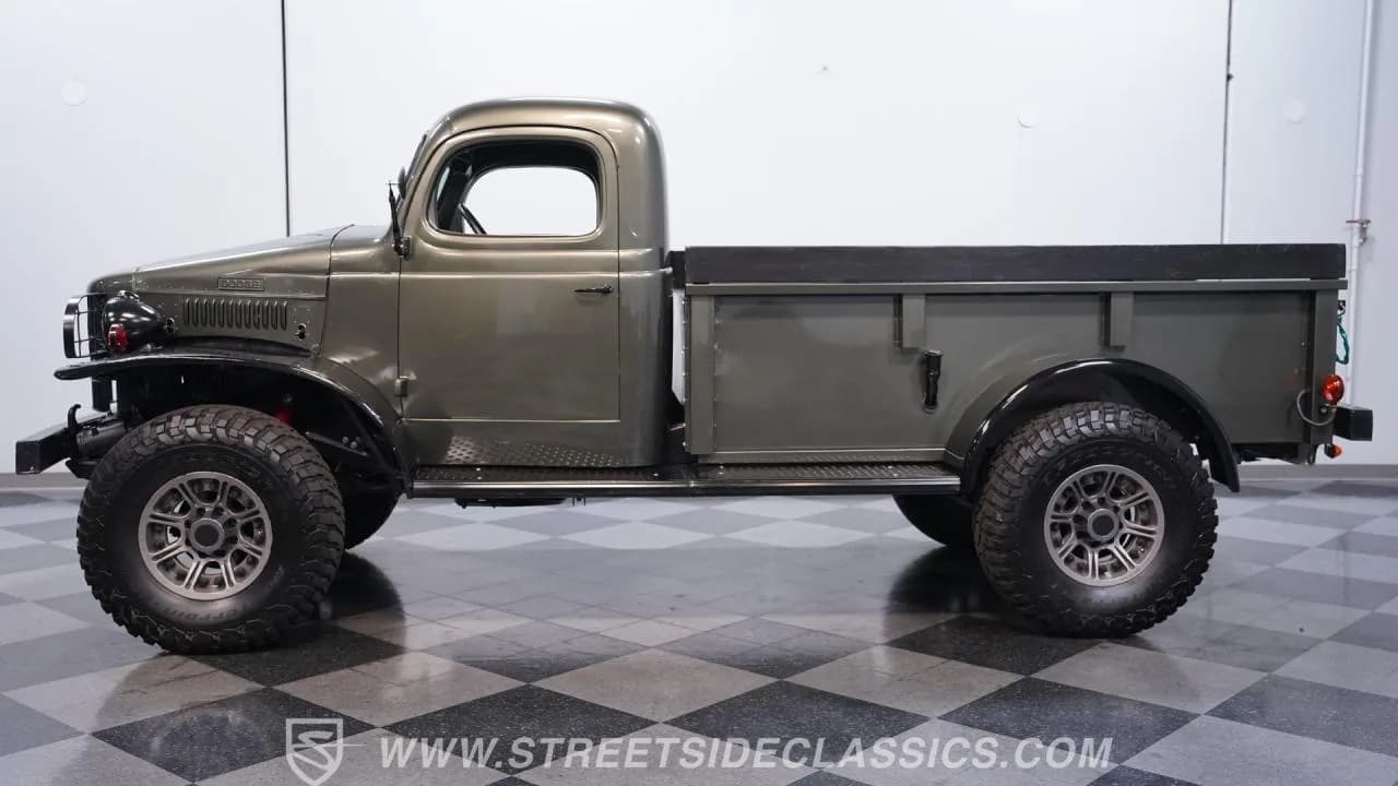 1941 Dodge Power Wagon 4x4 - Thumbnail 2