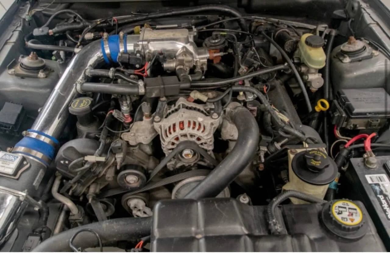 2002 Ford Mustang - Thumbnail 6