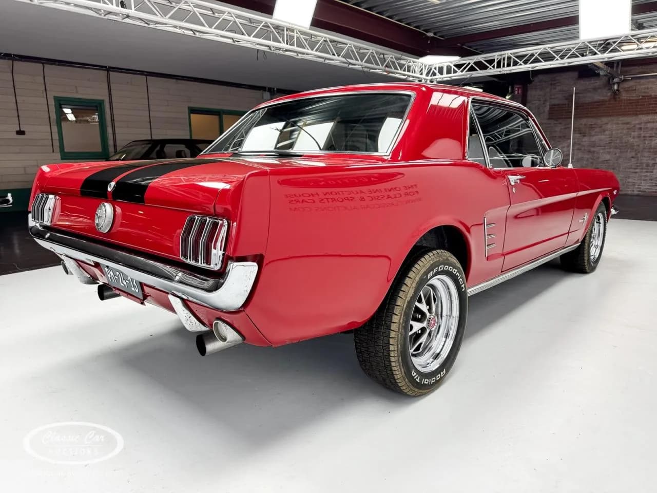 1966 Ford Mustang - Thumbnail 4