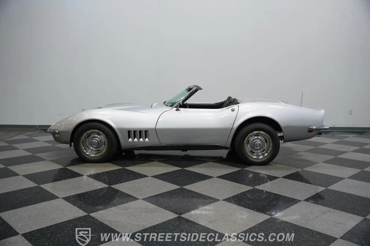 1968 Chevrolet Corvette Convertible - Thumbnail 8