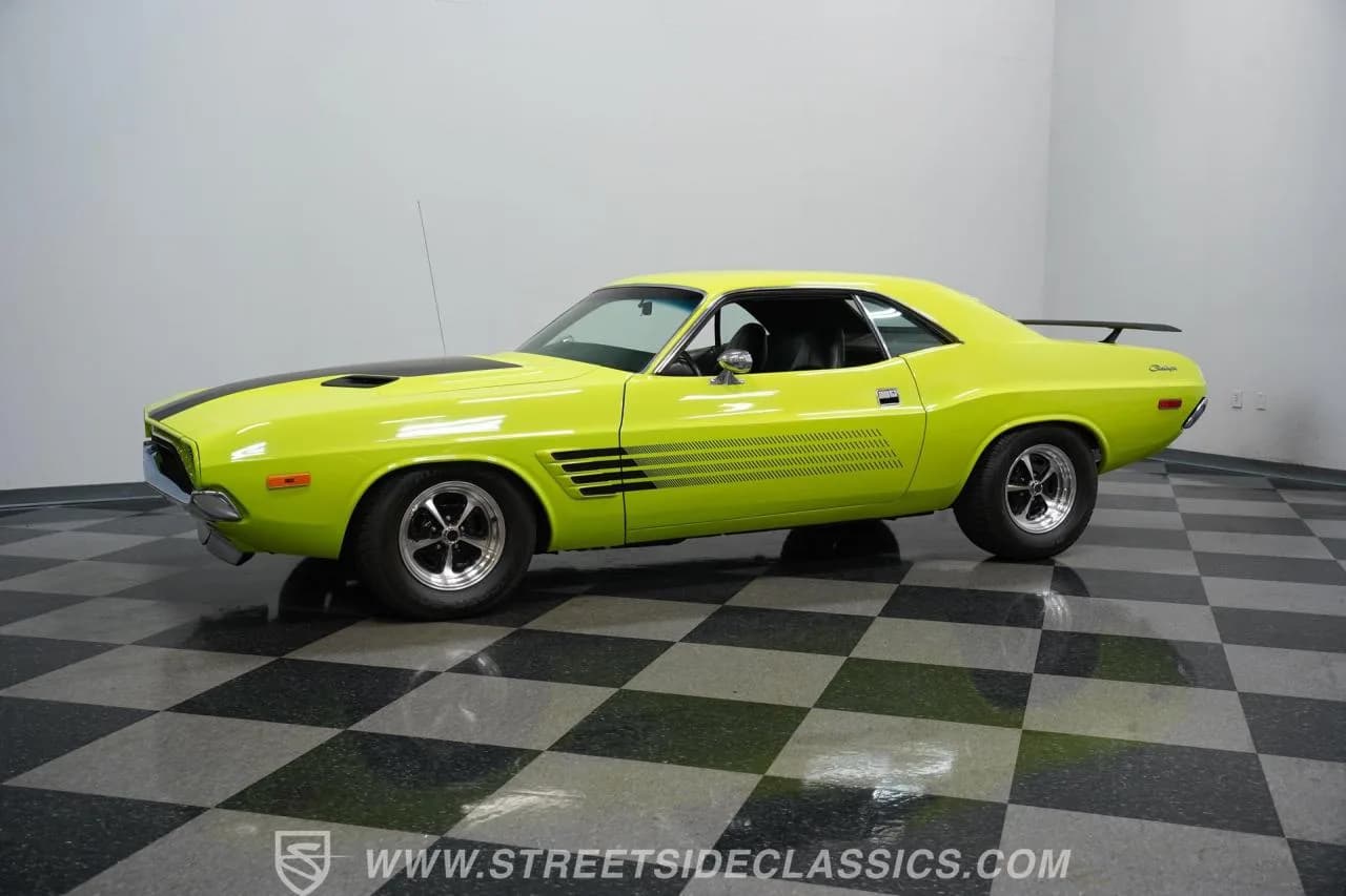 1972 Dodge Challenger - Thumbnail 7
