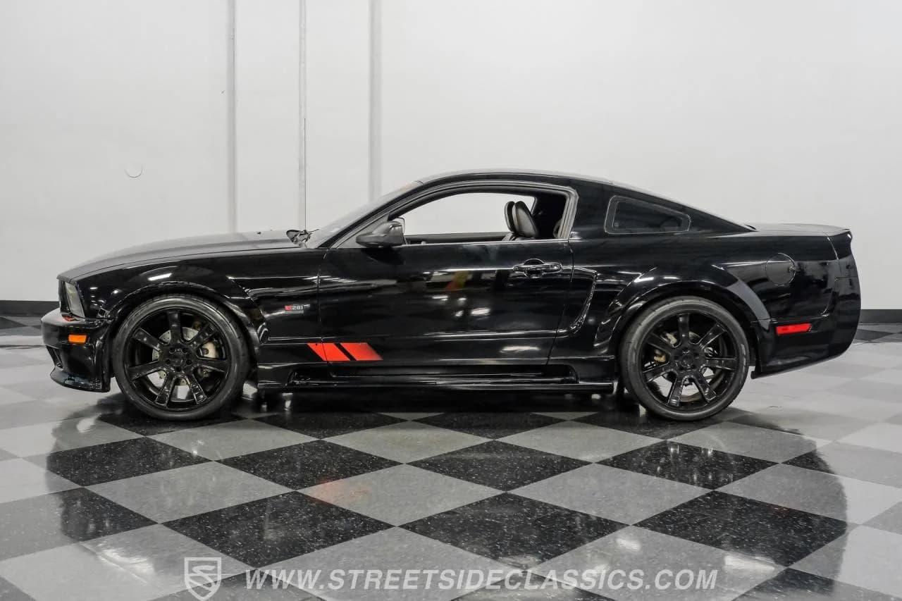 2008 Ford Mustang Saleen S281 RF - Thumbnail 2