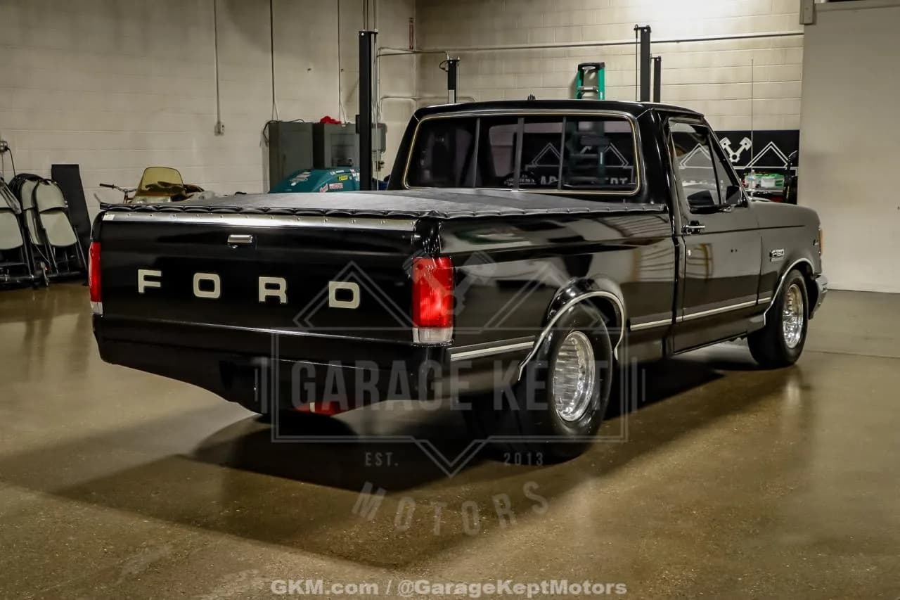 1987 Ford F150 - Thumbnail 8