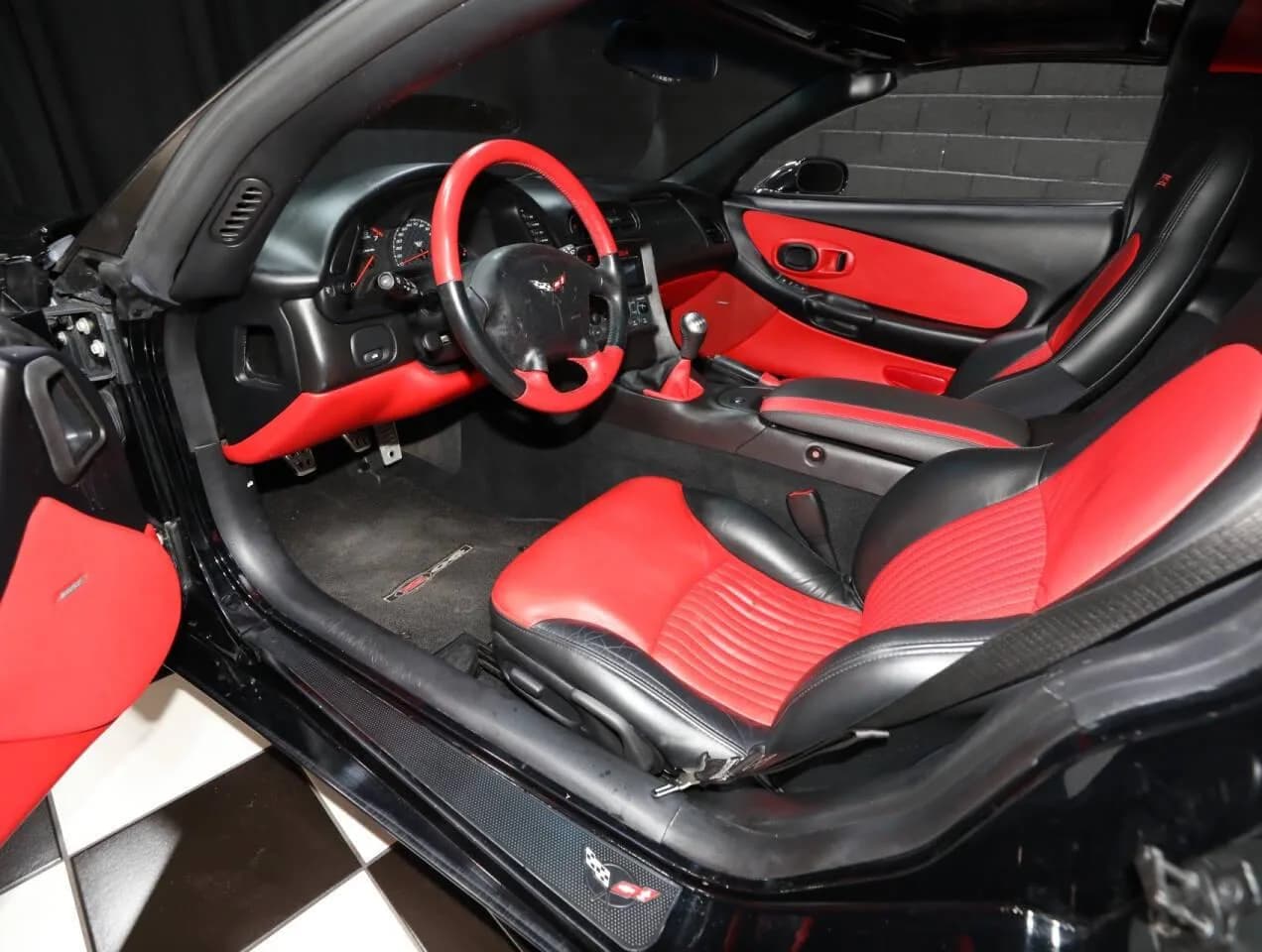 2001 Chevrolet Corvette - Thumbnail 3