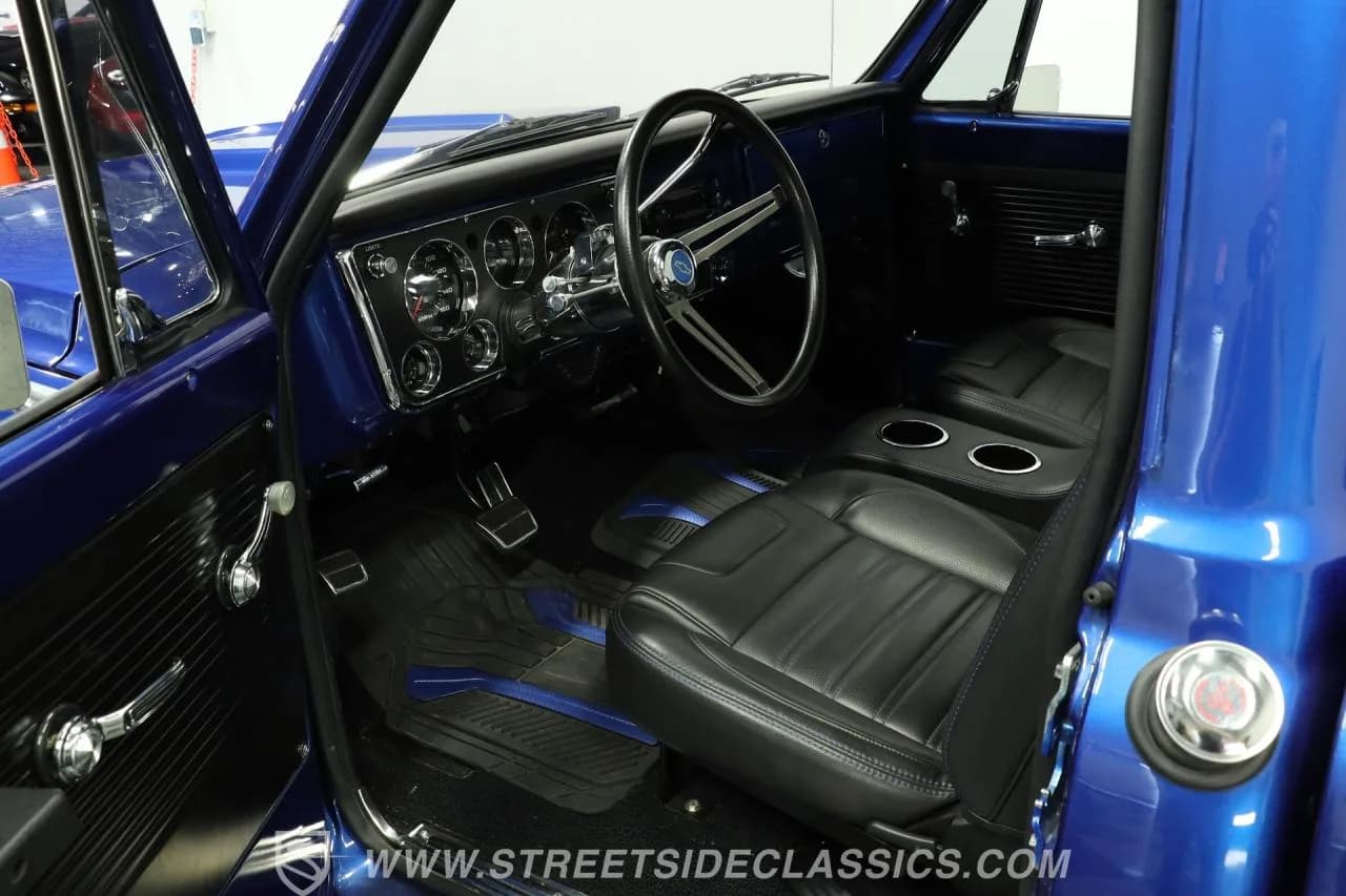 1972 Chevrolet C10 Cheyenne - Thumbnail 4