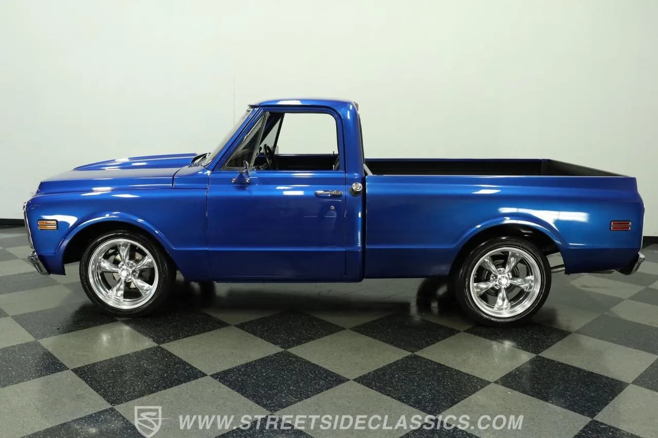 1972 Chevrolet C10 Cheyenne - Thumbnail 2