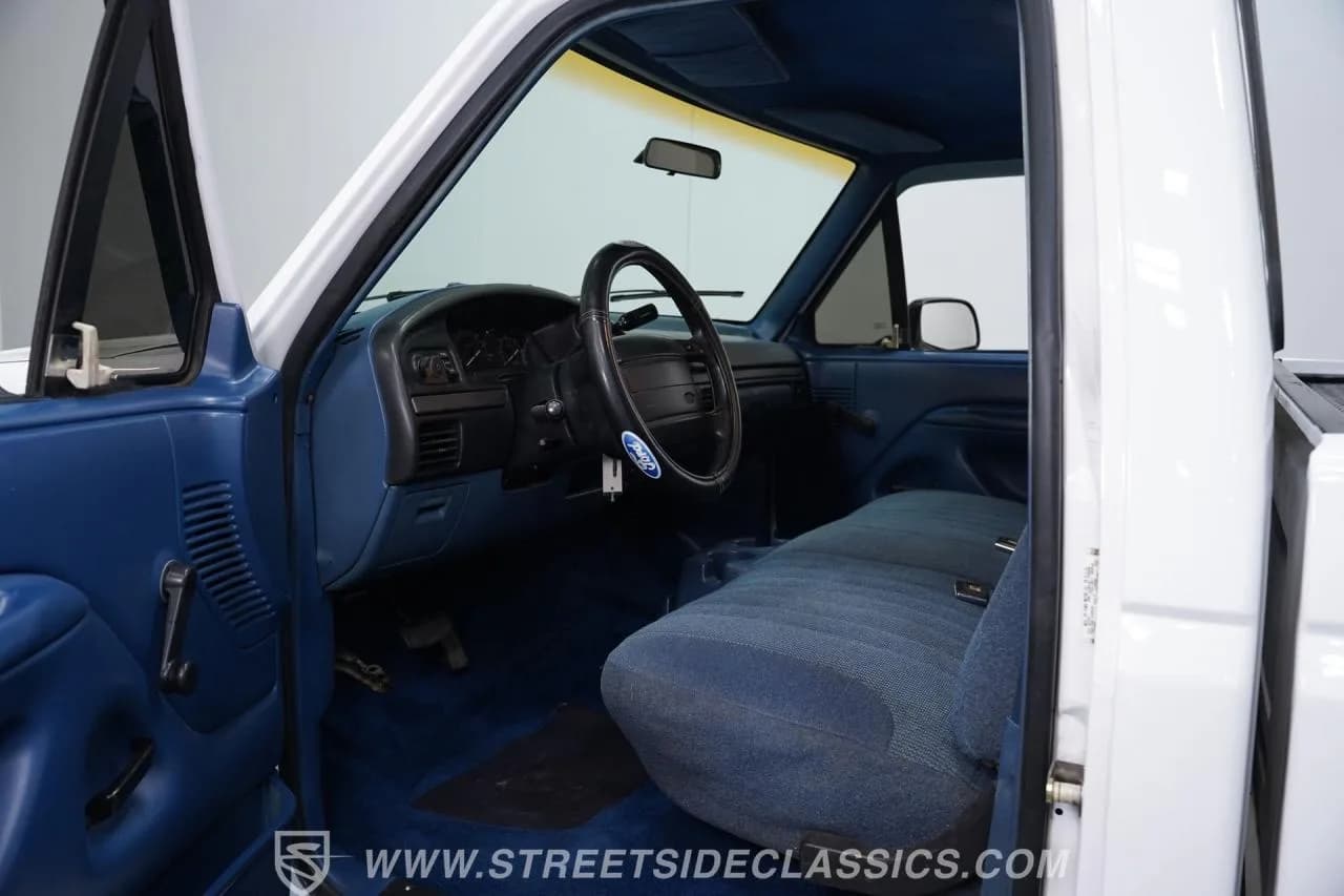 1994 Ford F-150 XLT - Thumbnail 4