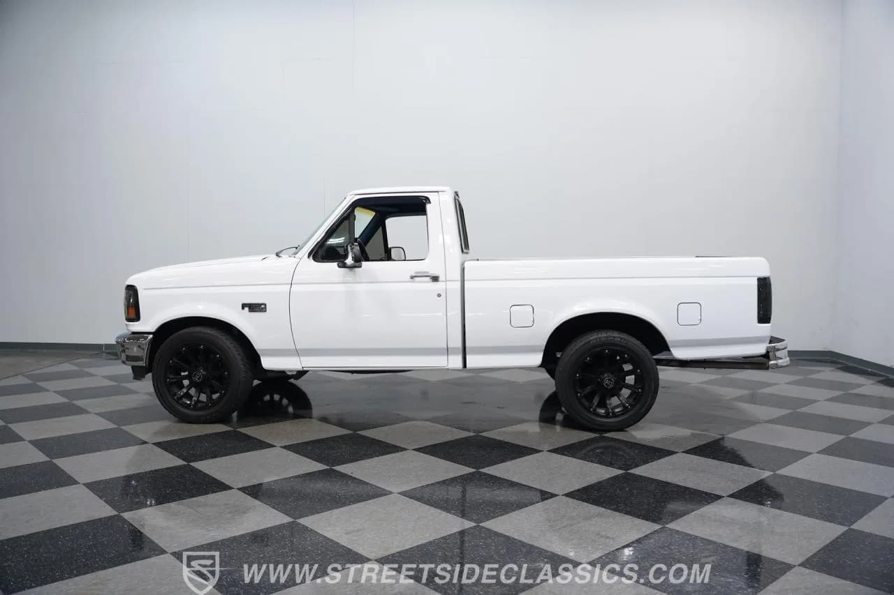 1994 Ford F-150 XLT - Thumbnail 2