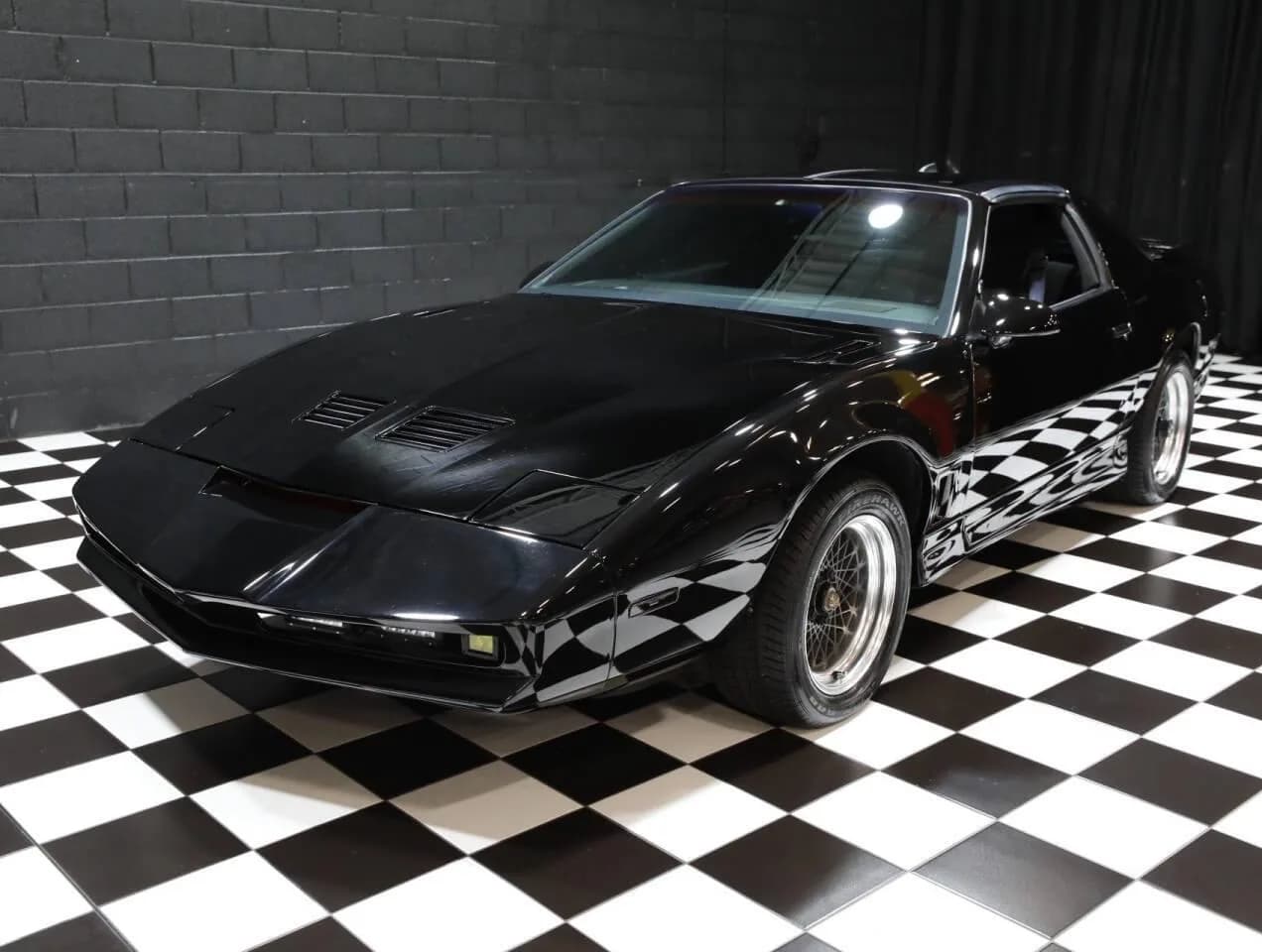 1986 Pontiac Firebird - Thumbnail 6