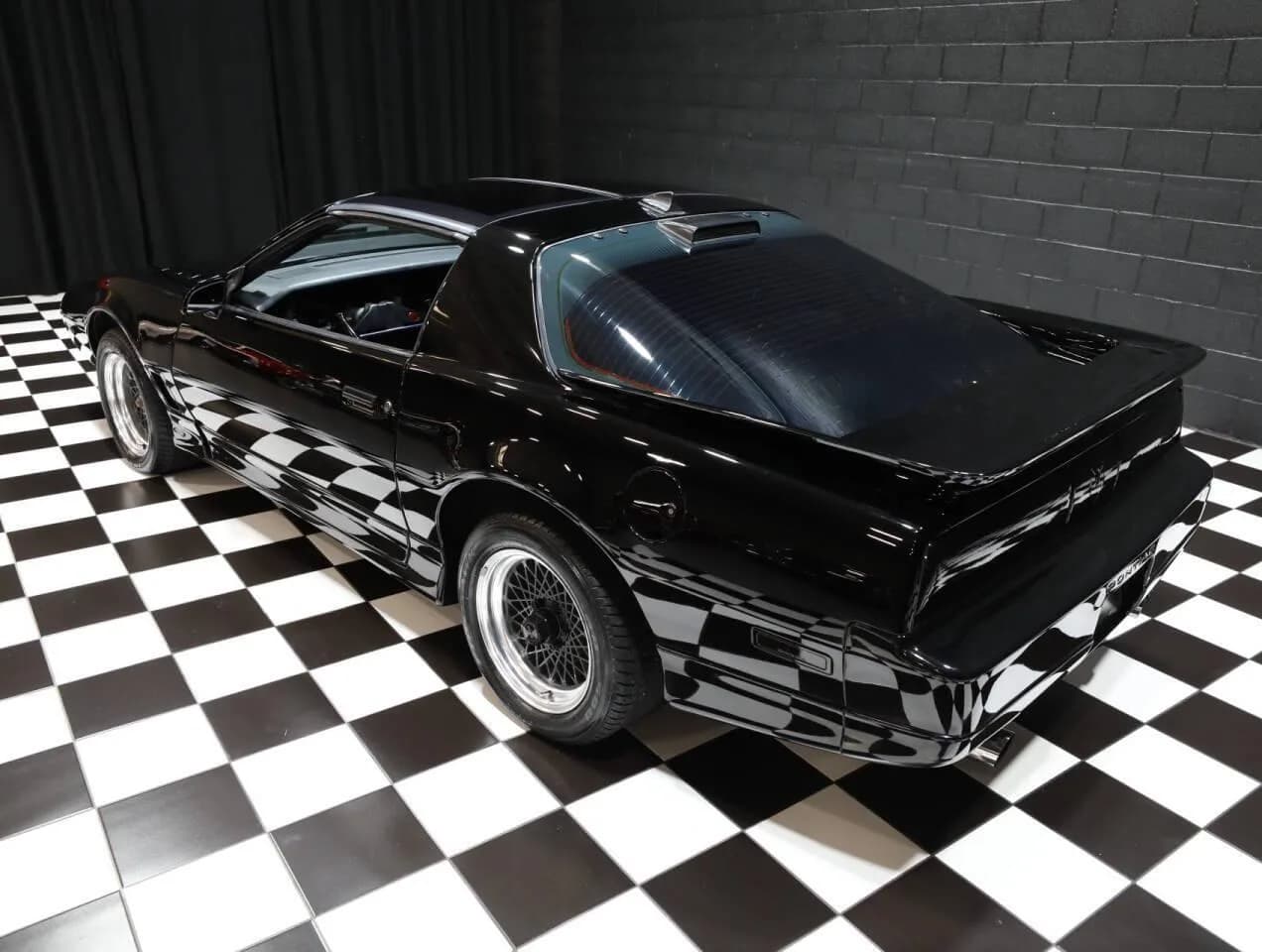 1986 Pontiac Firebird - Thumbnail 8