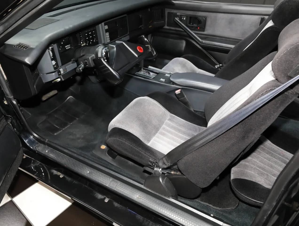 1986 Pontiac Firebird - Thumbnail 3
