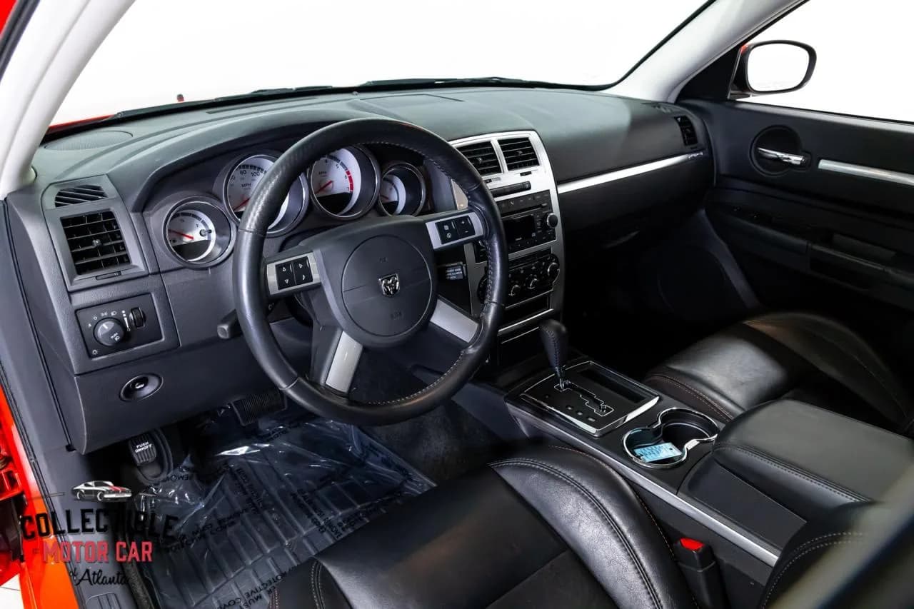 2009 Dodge Charger R/T - Thumbnail 3