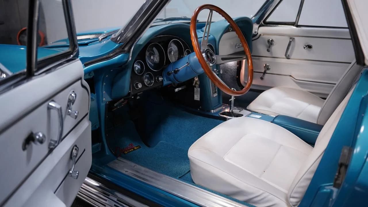 1965 Chevrolet Corvette Convertible - Thumbnail 4