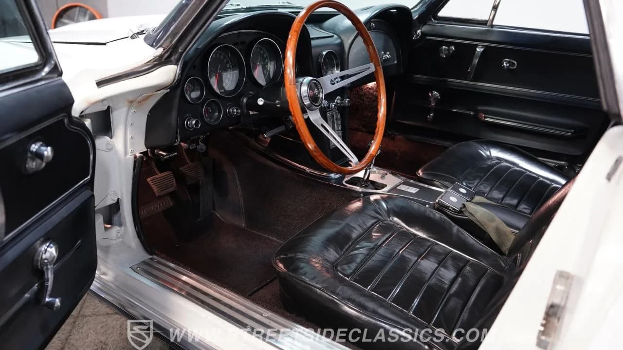 1966 Chevrolet Corvette L79 Convertible - Thumbnail 3