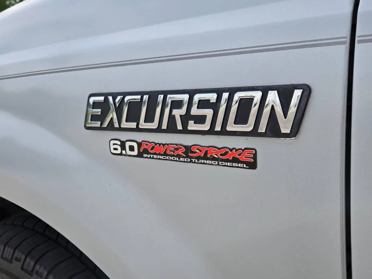 2003 Ford Excursion - Thumbnail 4