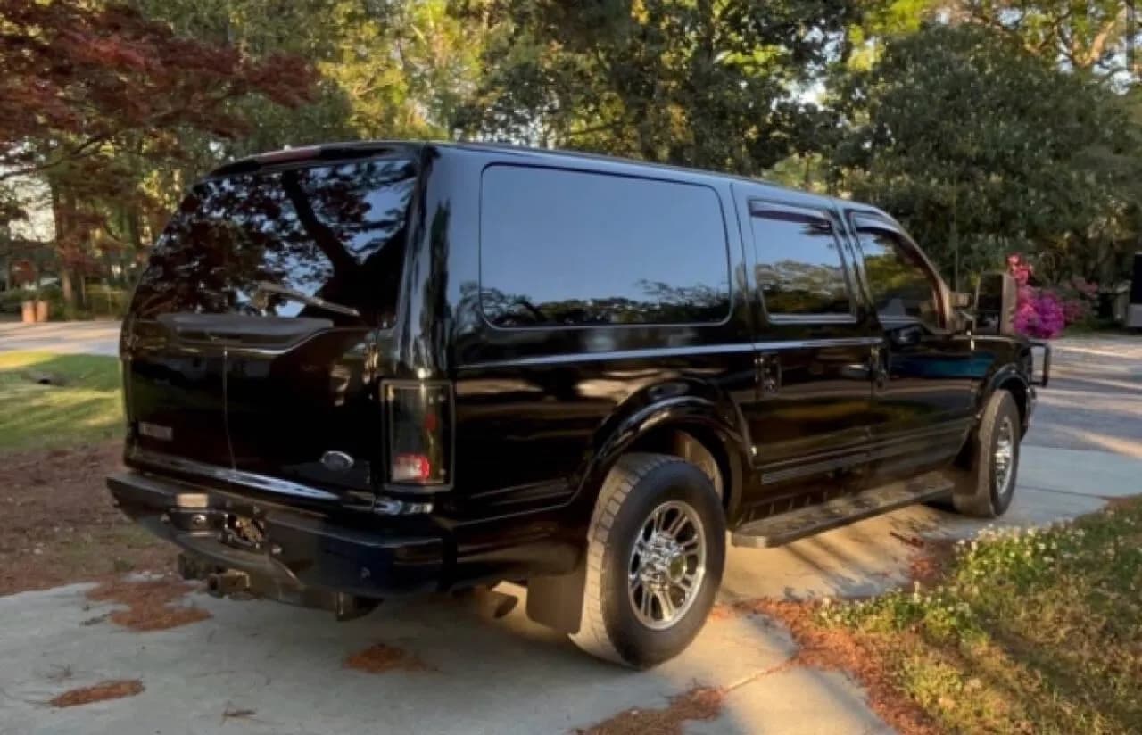 2001 Ford Excursion - Thumbnail 2