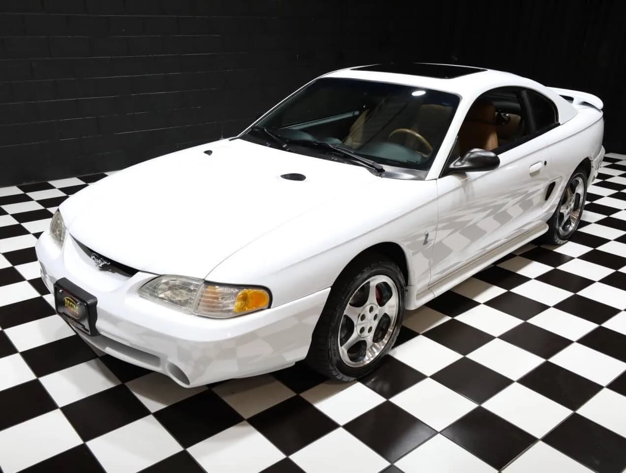 1996 Ford Mustang SVT Cobra - Thumbnail 6