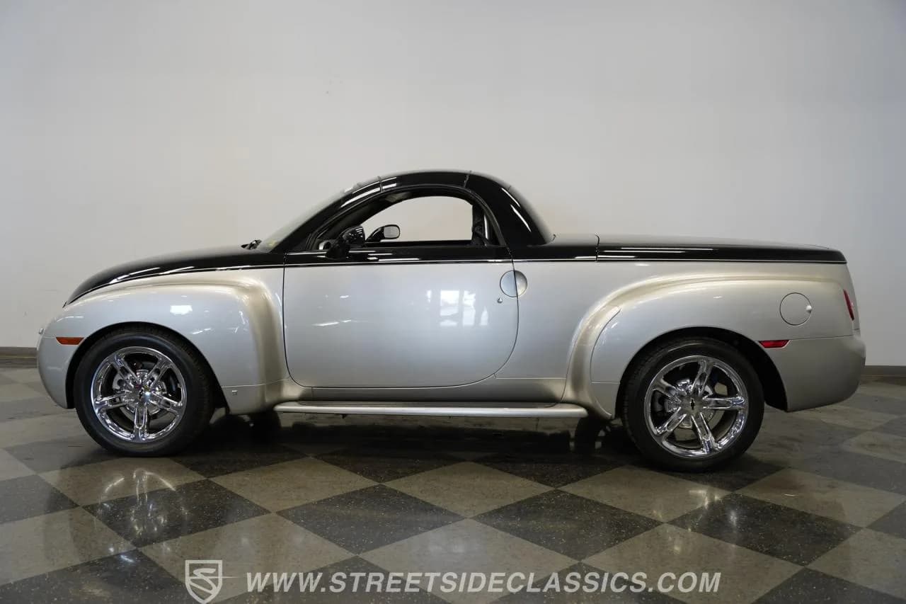 2006 Chevrolet SSR - Thumbnail 8