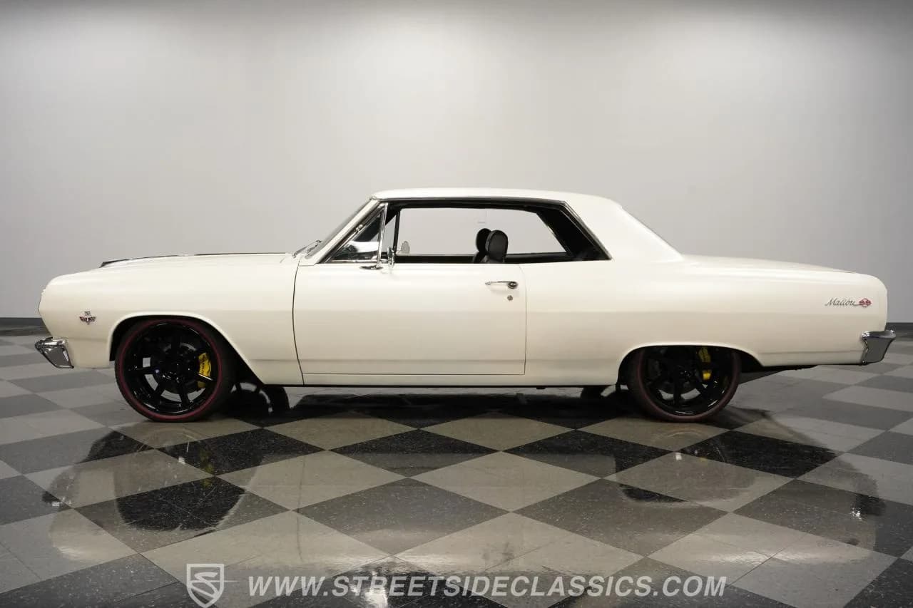 1965 Chevrolet Malibu SS LT4 Restomod - Thumbnail 2