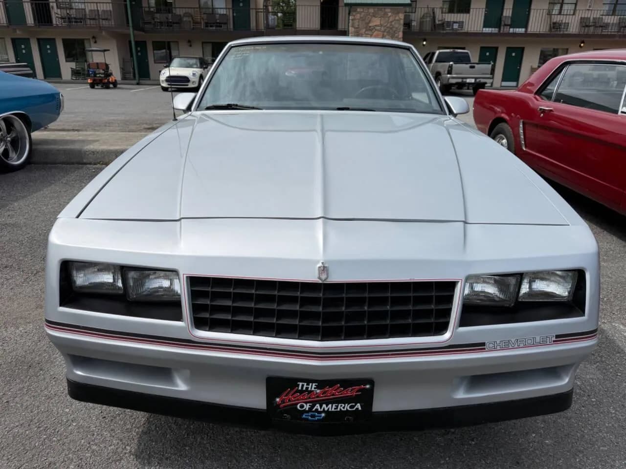 1985 Chevrolet Monte Carlo - Thumbnail 4