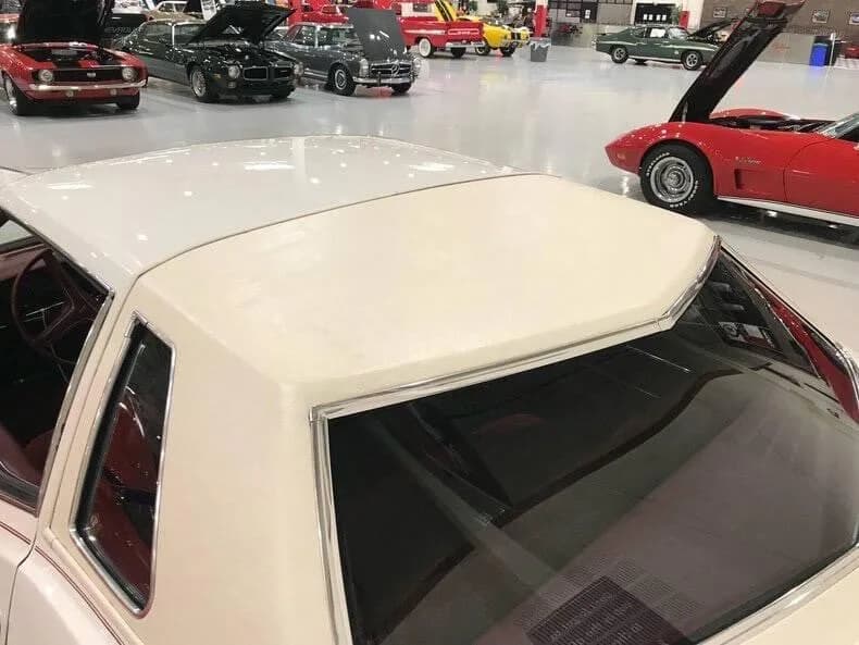 1974 Pontiac Grand Prix - Thumbnail 3