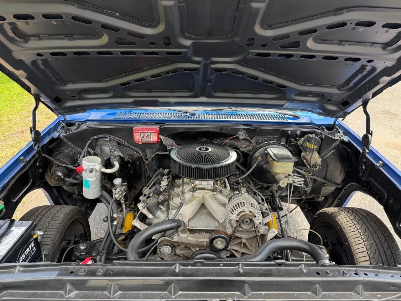 1986 Chevrolet Silverado C/K10 Short Bed Restomod - Thumbnail 4