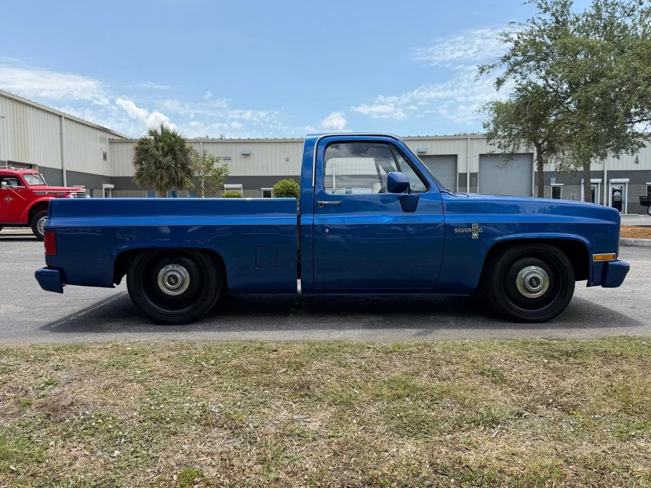 1986 Chevrolet Silverado C/K10 Short Bed Restomod - Thumbnail 6