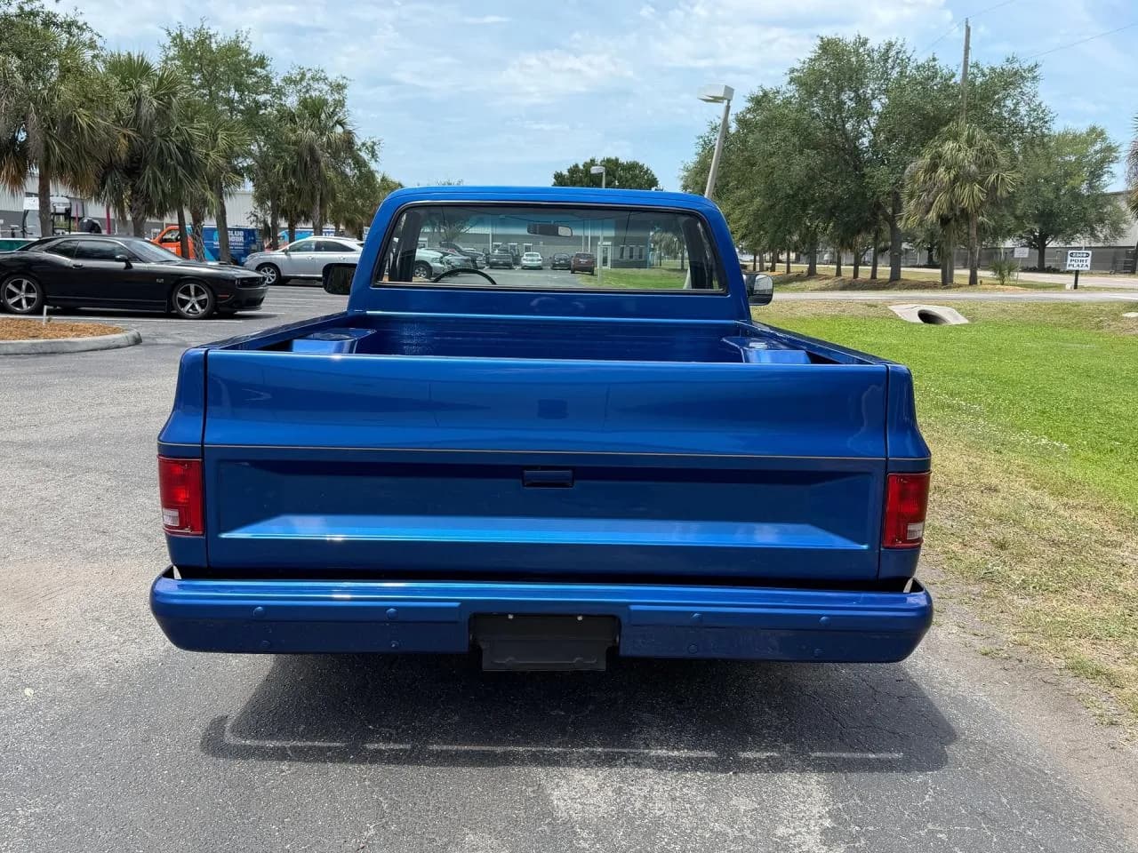 1986 Chevrolet Silverado C/K10 Short Bed Restomod - Thumbnail 8
