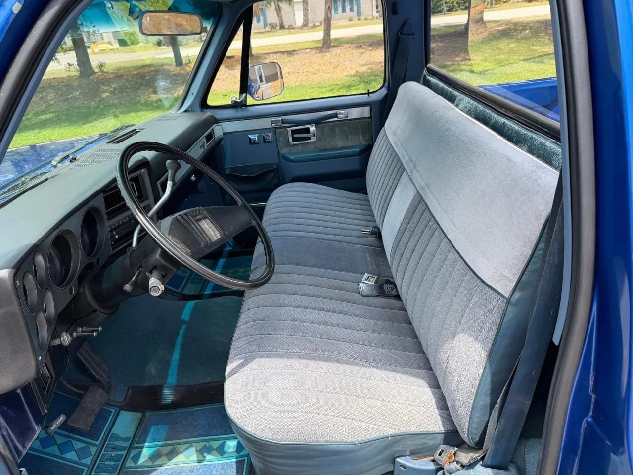 1986 Chevrolet Silverado C/K10 Short Bed Restomod - Thumbnail 3